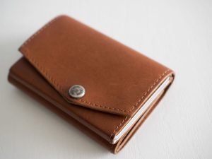 アブラサスの小さい財布のエイジング