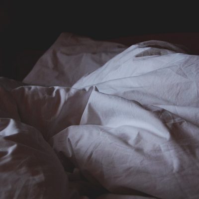 不安で眠れない