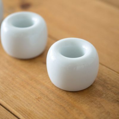 真っ白な歯ブラシスタンドがいい