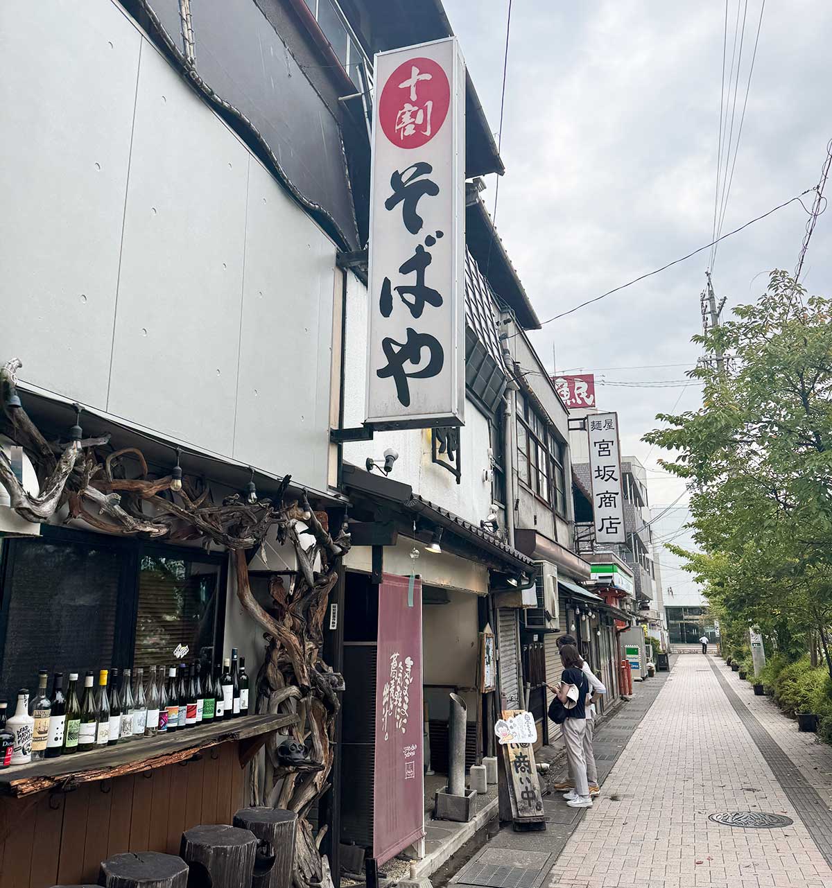 諏訪湖の蕎麦屋